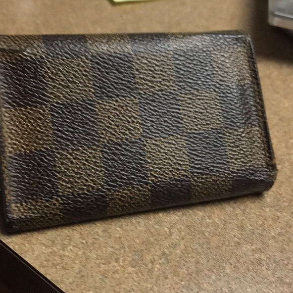 Louis Vuitton Key Case - Picture 8 of 8